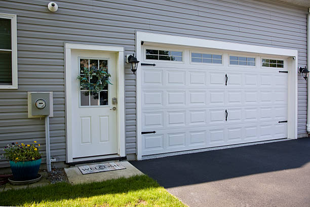 24/7 Emergency Garage Door Panel Replacement experts in Ocean Park, WA